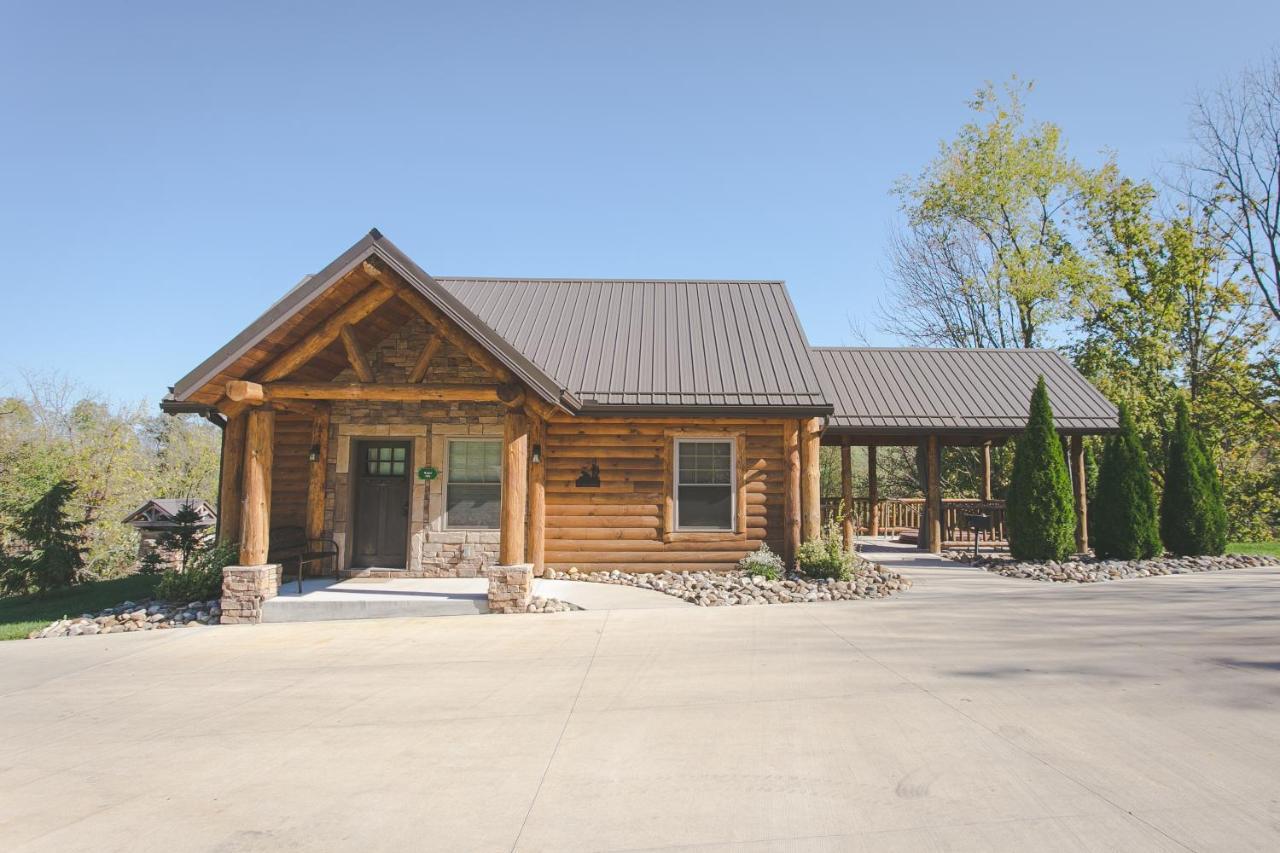 Water Lily Cabin By Amish Country Lodging Berlin Exterior photo